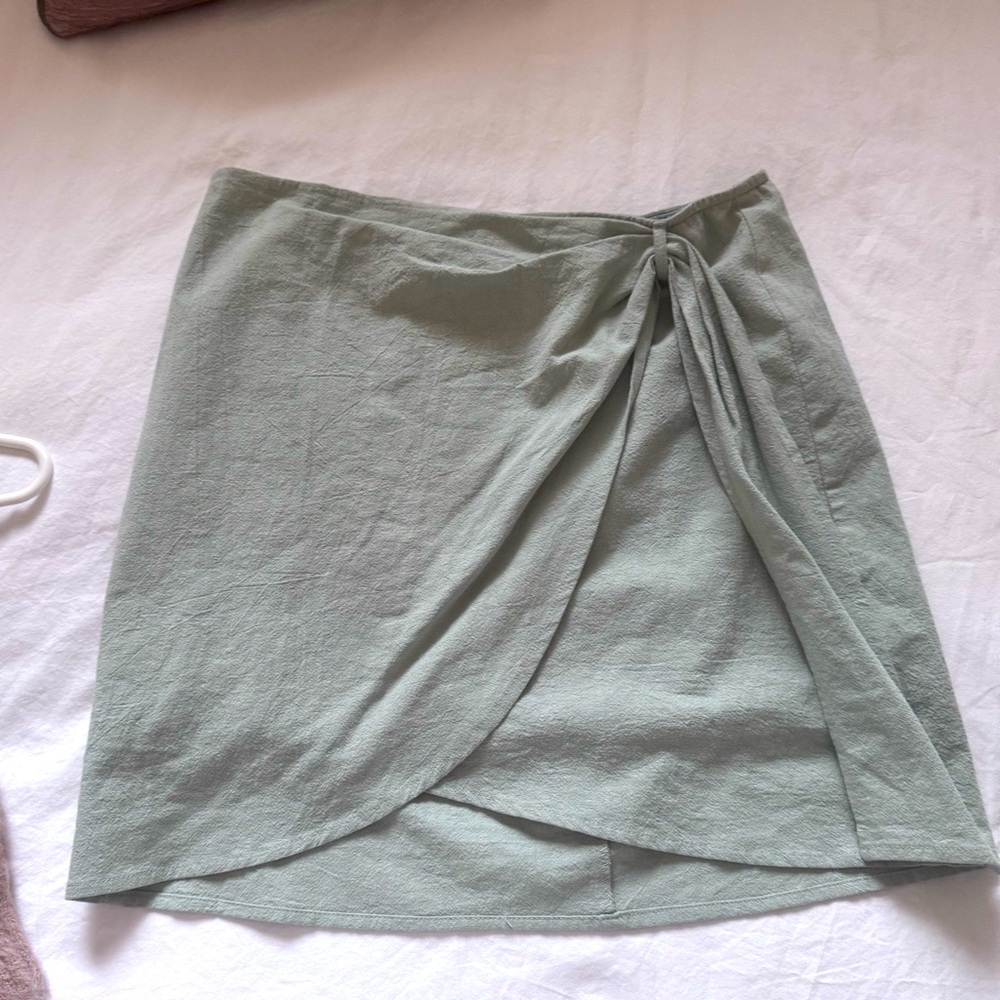 Sage skort loveriche